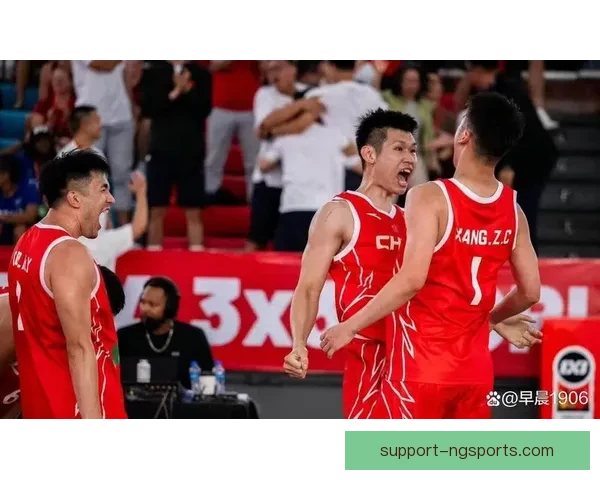 中国男篮逆转夺冠创历史新篇章引发全国热议与年轻阵容展现强大实力