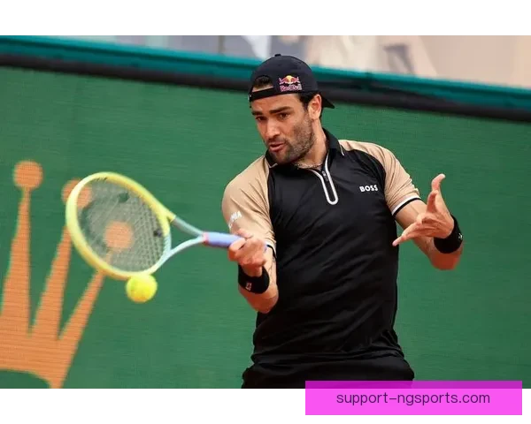 新一届网球大师赛揭幕 大满贯选手争夺激烈 赛季高潮再掀高潮