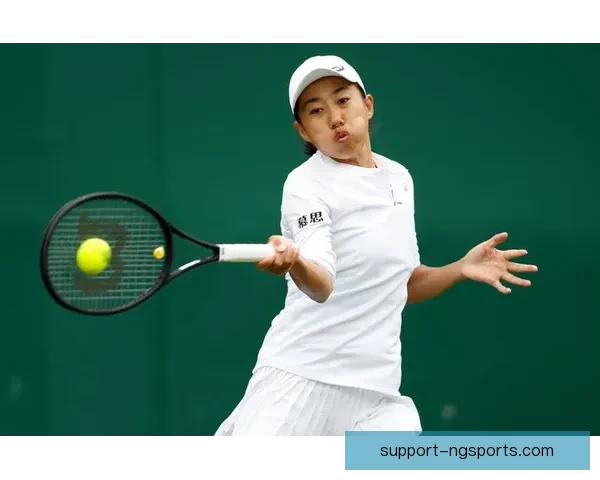 张帅在温网首轮惊险胜出 展现坚韧斗志引发关注